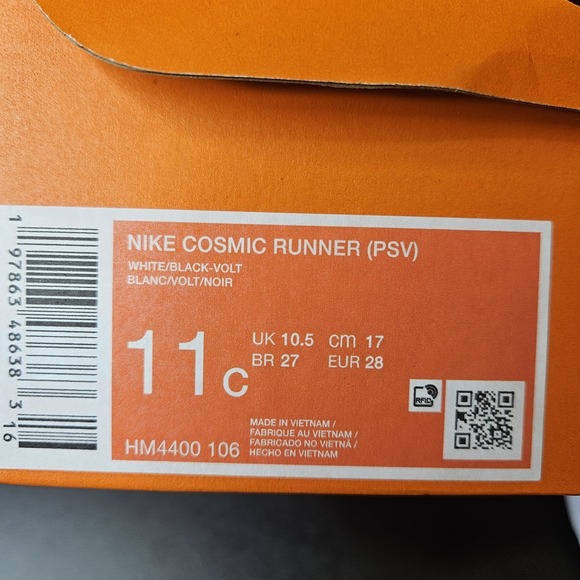 NWT Nike Kids Cosmic Runner Sneakers Size 11C White Yellow Low Top Slip On - Picture 8 of 8